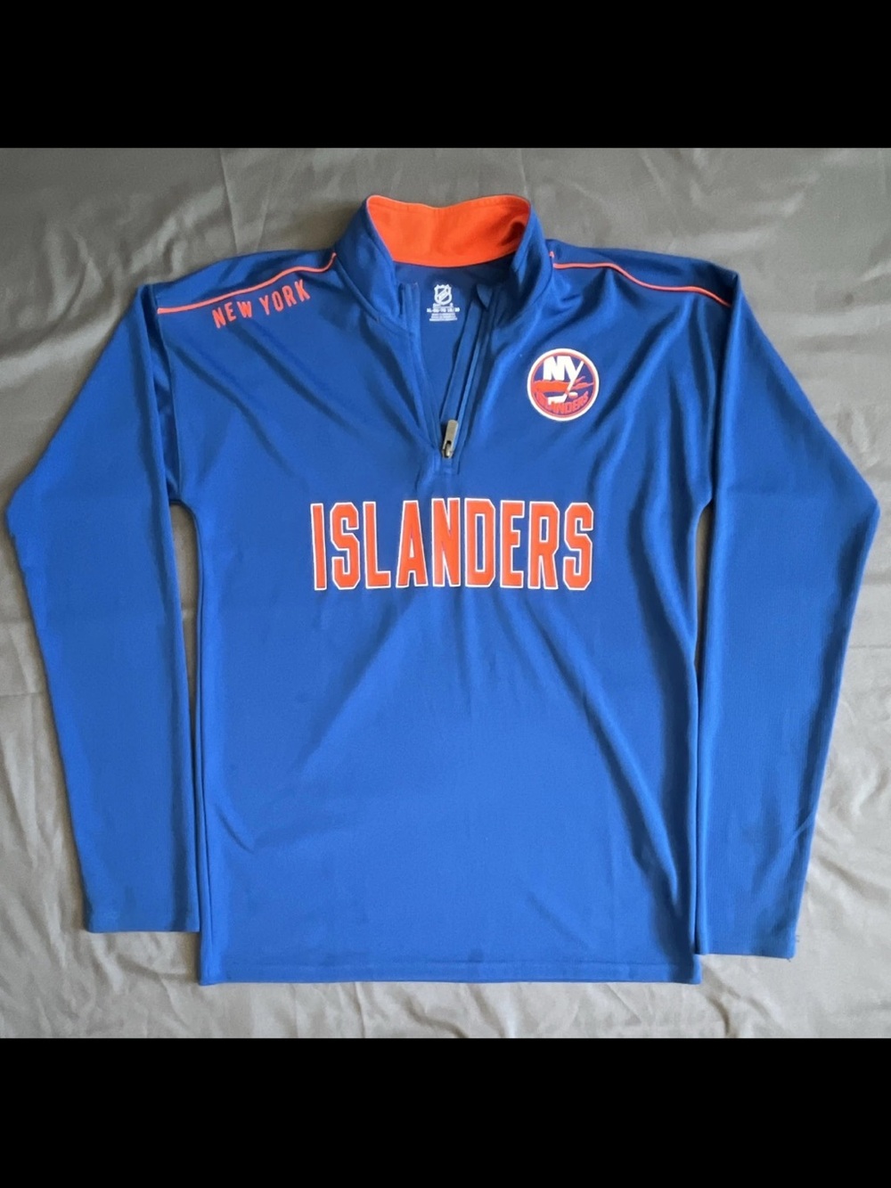 NHL New York Islanders 1/4 Pullover Athlectic Wear Long Sleeve XL
